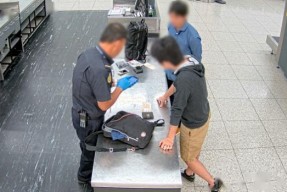 色情视频国产,揭秘色情视频国产化背后的产业变革